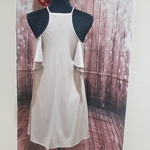 One Clothing Dress Cold Shoulder Shift Dress with ruffles Small - Picture 5 of 7